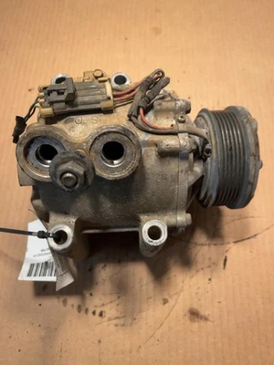 Compresor de aire acondicionado Chevy Trailblazer EXT 2002-2006 4,2 L Foto 1 de 2