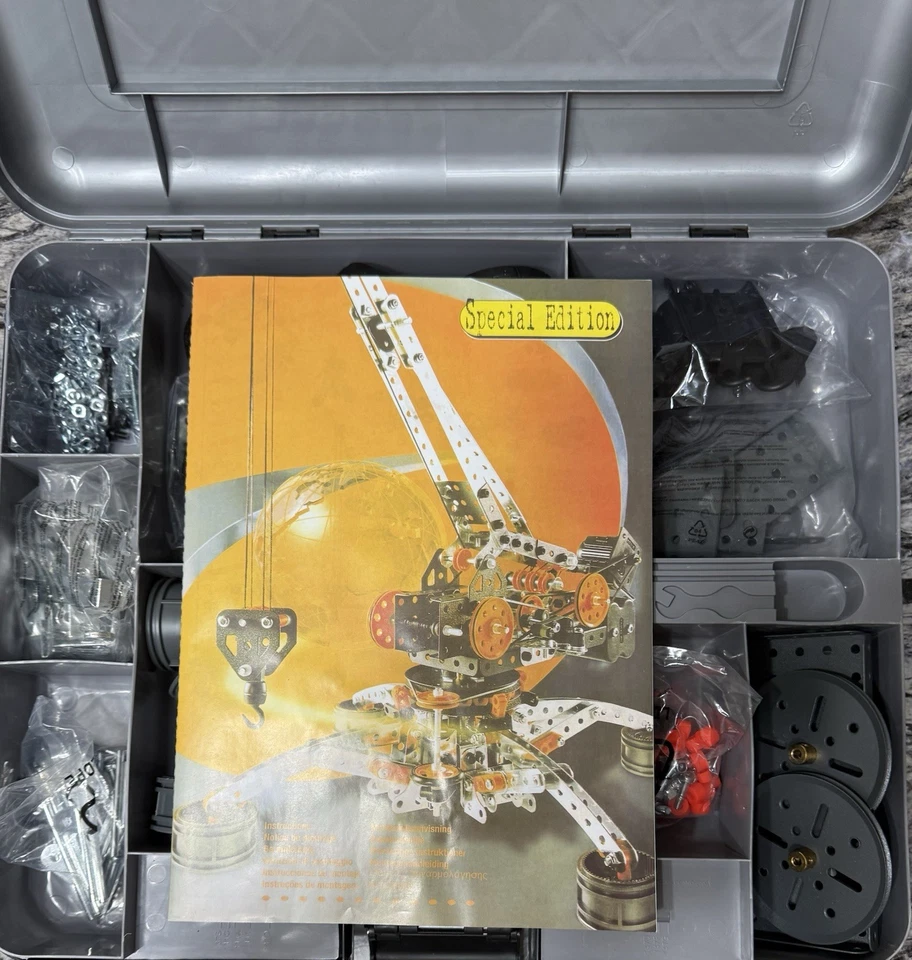 Meccano Engineering & Robotics Set 25 in 1 SPECIAL EDITION FREE FAST SHIPPING - Image 1 of 4