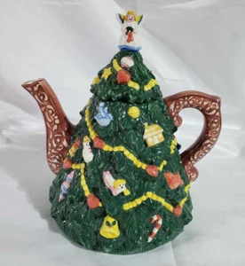 Ceramic decorated green holiday Christmas Tree shaped teapot w/lid - Picture 1 of 15