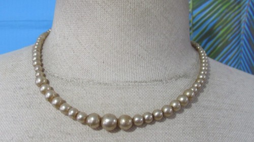 OFF WHITE Collana con filo di perle finte bianco sporco 17"