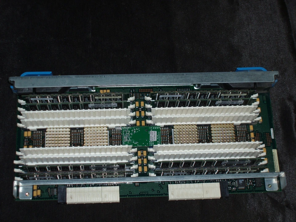 IBM Spider 3Z Storage ESS Memory Riser Card CA04N5250 ECF73622 FN288D + 4 Gb RAM - Image 1 of 3