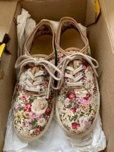 HOTTER Mabel Berry Floral Canvas Schuhe Gr. 4 / 37 - Bild 1 von 4