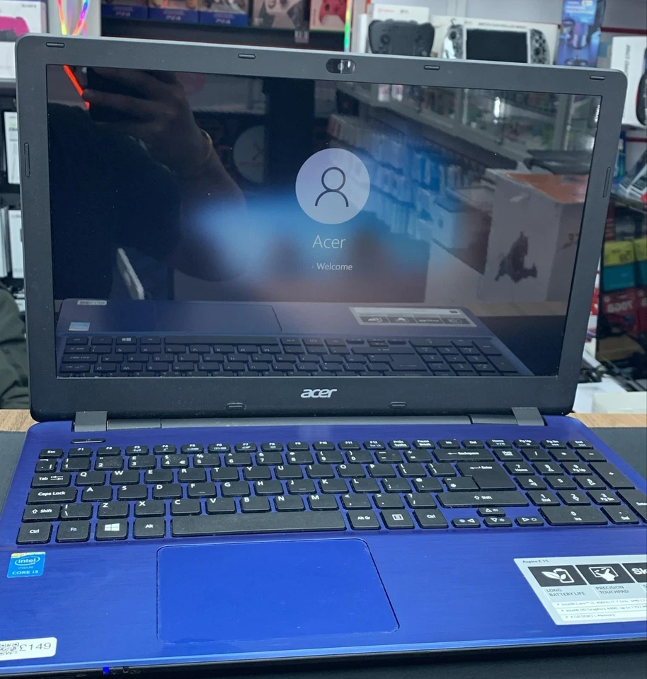 Acer Aspire E5 - 15Inch Notebook (Blue) - (Intel Core i3, 4 GB RAM 1 TB SSD - Image 1 of 4