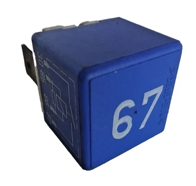 VW Genuine Relay # 67 Fuel Pump 857951253 Golf 1 17 2 19 1G 3 1H T3 - Image 1 of 4