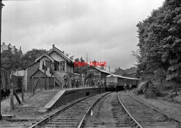 PHOTO  VIEW OF SUBURBAN DMU SET AT YNYSYBWL RAILWAY STATION WITH SLS SPECIAL THA - Image 1 of 1