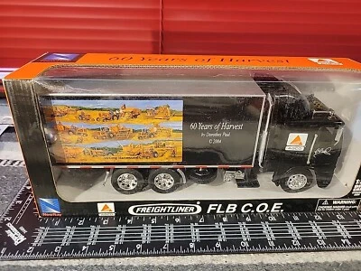 Allis Chalmers Freightliner 1/32 Diecast Semi Replica  Buy New-Ray Toys Co. Ltd. - Image 1 of 4