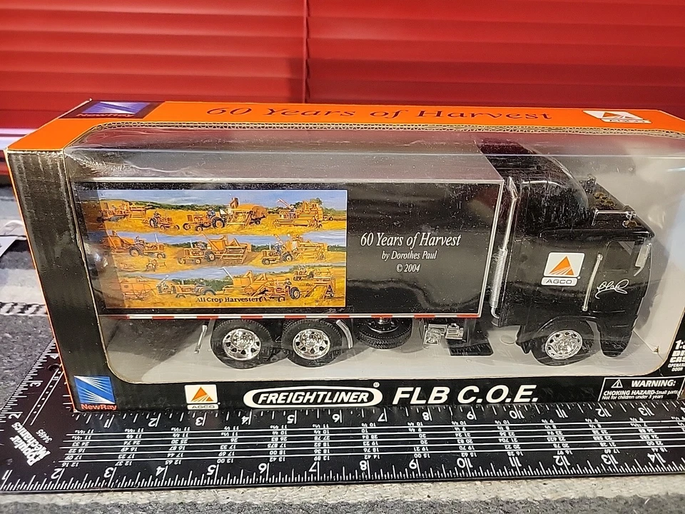 Allis Chalmers Freightliner 1/32 Diecast Semi Replica  Buy New-Ray Toys Co. Ltd. - Image 1 of 4
