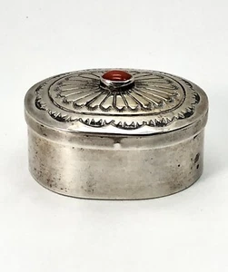 Caja de pastillas de colección Ernest Bilagody Navajo plata esterlina coral rojo baratija joyería - Imagen 1 de 8
