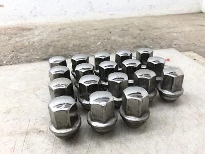 Juego de tuercas de rueda Dodge Ram 1500 2013-2022 OEM 18 PIEZAS Foto 1 de 4