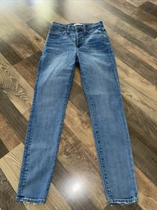 Pantalones de mezclilla ajustados Madewell 11” tiro alto talla 26 * * Cremallera rota - Imagen 1 de 12
