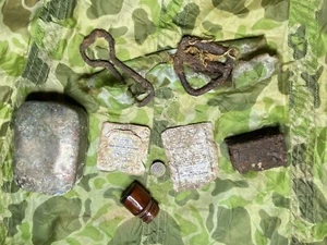 US WWII 82nd Airborne Foxhole Relics LOT! Parachute + Buckle + Soap + Button +++ - Picture 1 of 16