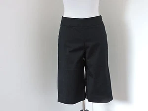 NEW DKNY BLACK SIDE PLEAT SZ 2 BERMUDA DRESS SHRTS - Picture 1 of 6