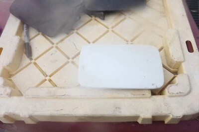 MONTAJE DE TAPA DE PUERTA DE LLENADO DE TANQUE DE COMBUSTIBLE LEXUS 1992-2000 SC400 SC300 OEM Foto 1 de 2