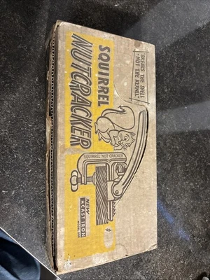 Vintage ALEX WOLDERT SQUIRREL NUT CRACKER  No. 500 Tyler TX Original Box - Image 1 of 4