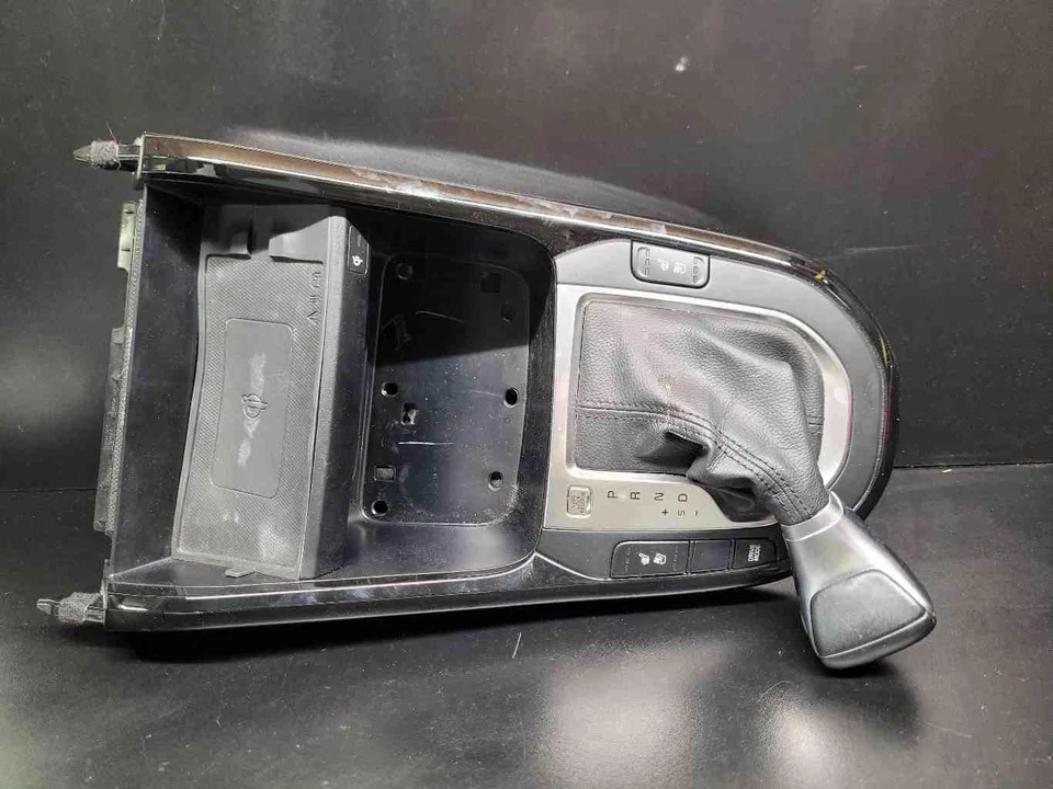 ✅ 2019 KIA FORTE Front Console Floor With Wireless Charger OEM - Image 1 of 4