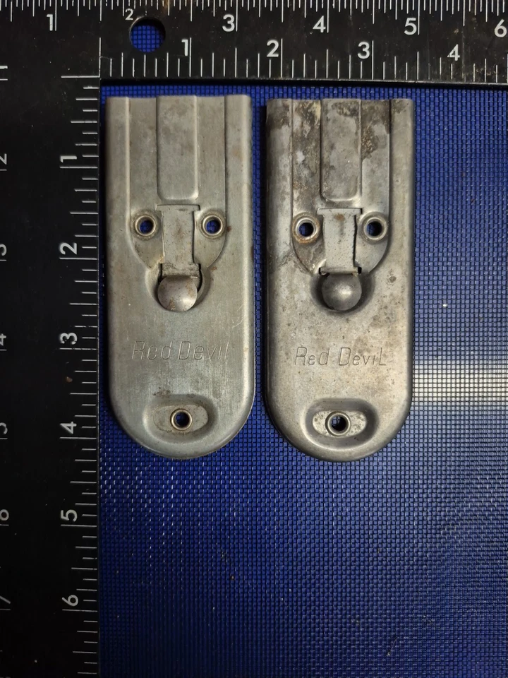 Vintage Red Devil Model 3223 Razor Scraper 2pc Lot - Image 1 of 2
