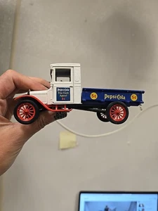 PEPSI-COLA 1923 FORD MODEL T PICKUP 1:32 SIGNATURE OPENING DOORS HOOD & TAILGATE - Picture 1 of 15
