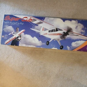 Super Cub Remote Control Airplane Hobby Zone 1200mm wingspan - Picture 1 of 7