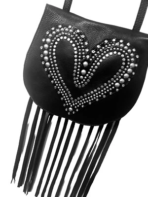 Leatherock 水钻心形黑色邮差包-全新无标签-复古 — 第 1/4 张图片