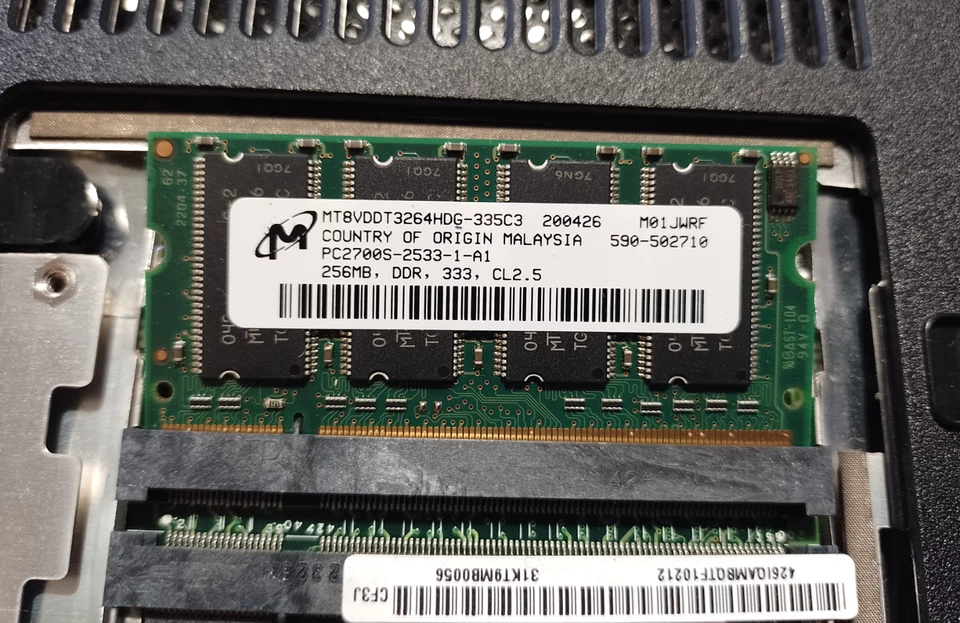 Micron MT8VDDT3264HDG-335C3 256MB PC2700 DDR1-333 200-pin SODIMM Laptop Memory - Image 1 of 1