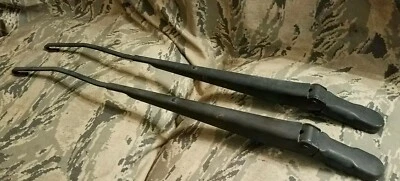 Brazos limpiaparabrisas delantero derecho y derecho Ford F250 F350 F450 Excursion 1999-2004 fabricante original Foto 1 de 4