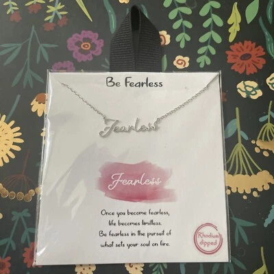 Collar Be Fearless Rodio Sumergido Joyería Regalo Delicado Hecho a Mano Latón Era Rápido Foto 1 de 3
