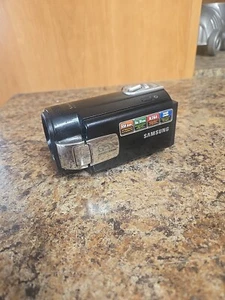 Samsung F40 SMX-F40BN/XAC Video Camcorder 65X Zoom UNTESTED.no Charger - Picture 1 of 6