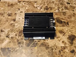 Convertidor de CC CUI INC: VHK150-Q24-S12 24 voltios a 12 voltios - Imagen 1 de 10