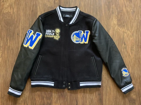 Golden State Warriors Pro Standard NBA 7x Finals Champions Jacket Cover