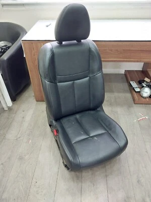Asiento lateral izquierdo original Nissan X-Trail T32 1.6 DCi 15-21 Foto 1 de 4
