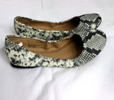 Zapatos planos de ballet con estampado de serpiente Mossimo Co para mujer talla 6 negros marfil beige Foto 1 de 2