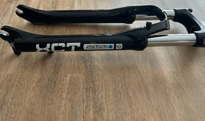 Suntour XCT Fork, for 26" Wheel With Lock Out - Image 1 of 4