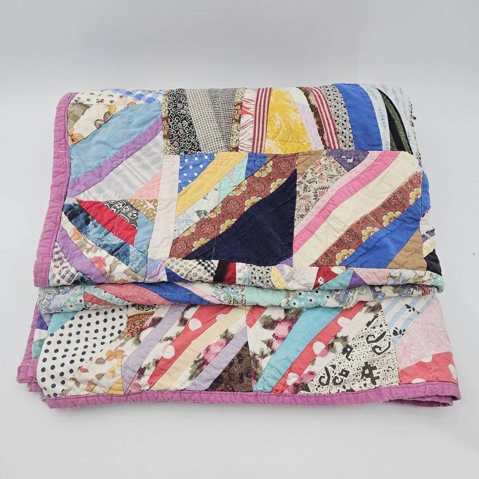 Винтажное антикварное лоскутное одеяло ручной вышивки 66 x 80 дюймов слегка состаренное  - Изображение 1 из 4