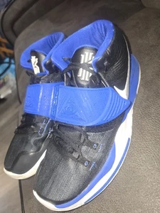 Nike Uomo Kyrie Team Nero/Royal Game 6 Atletica Taglia 11,5 - Foto 1 di 8