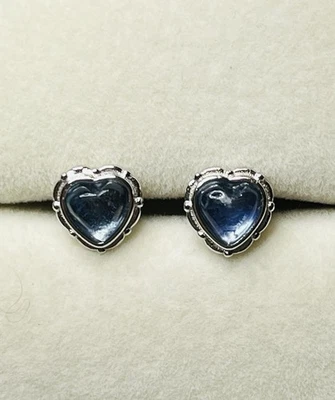 Aretes de plata de ley 925 con corazón de aguamarina natural Foto 1 de 4