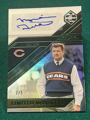 /5 Mike Ditka 2022 Limited Monikers Auto Emerald 'Iron Mike' Bears Foto 1 de 2