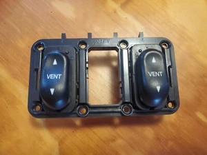 Ford Excursion Expedition Overhead Console Vent Window Switch Retainer+Switches - Bild 1 von 4