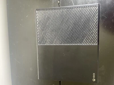 xbox one first generation (2013) - Image 1 of 4