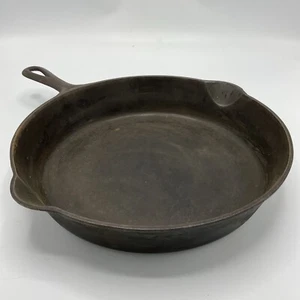 Vintage Griswold Cast Iron Skillet Size 9 Erie PA Skillet 710 AX Groove Handle - Picture 1 of 7
