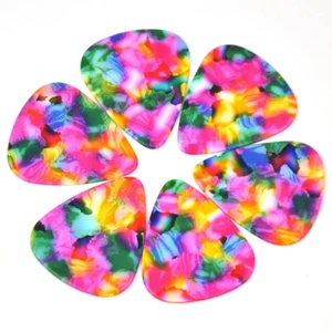 CAMPBELL TIE DYE GUITAR PICKS MED. CALIBRO (0,71) *BORSA PORTAOGGETTI ARGENTO BONUS GRATUITA*. - Foto 1 di 6