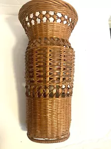 Hanging Wicker Vase Vintage - Picture 1 of 5