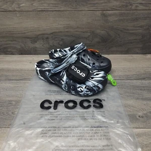 Zuecos Crocs Baya Mármol Sin Cordones Negro Blanco Bolsa Mosquetón Jibbitz M5 W7 Nuevos - Imagen 1 de 8