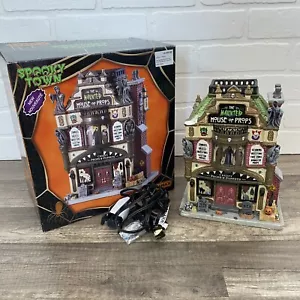 LEMAX 2018 HAUNTED HOUSE OF PROPS Halloween Spooky Town Works Box LEGGI danni! - Foto 1 di 6