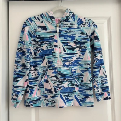 Chaqueta Lilly Pulitzer Niña Usada en Excelente Condición Pequeña Capucha Patrón Popover Velero Talla XL Foto 1 de 4