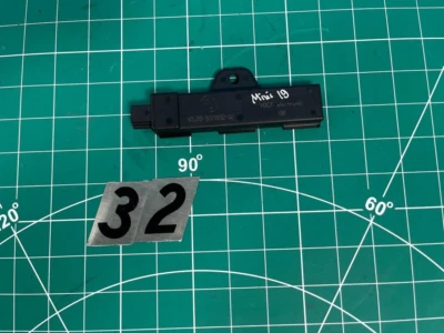 Antena de entrada sin llave Mini Cooper Clubman F54 F55 F56 F57 2016-2024 9220832 OEM Foto 1 de 4