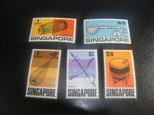 SINGAPORE 1969 Sc#107-111 Set musicale MNH XF - Foto 1 di 1