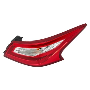 Silscvtt Outer Right/RH Side Tail Light For Nissan Altima 2016-2018 Red&Clear - Imagen 1 de 12