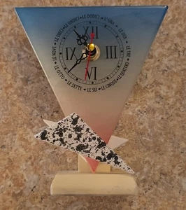 6" italienische Memphis Pop Art postmoderne 1980er bunte Plexiglas Schreibtisch Regal Uhr - Bild 1 von 6