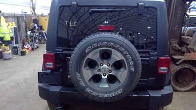 Chassis ECM Multifunction Includes Fuse Box VIN W Fits 17-18 WRANGLER 6847507 - Image 1 of 4