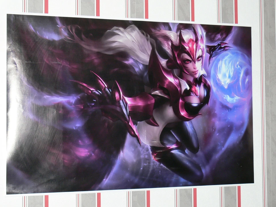 League of Legends Kunstdruck Challenger Ahri 90 x 60 - Bild 1 von 3